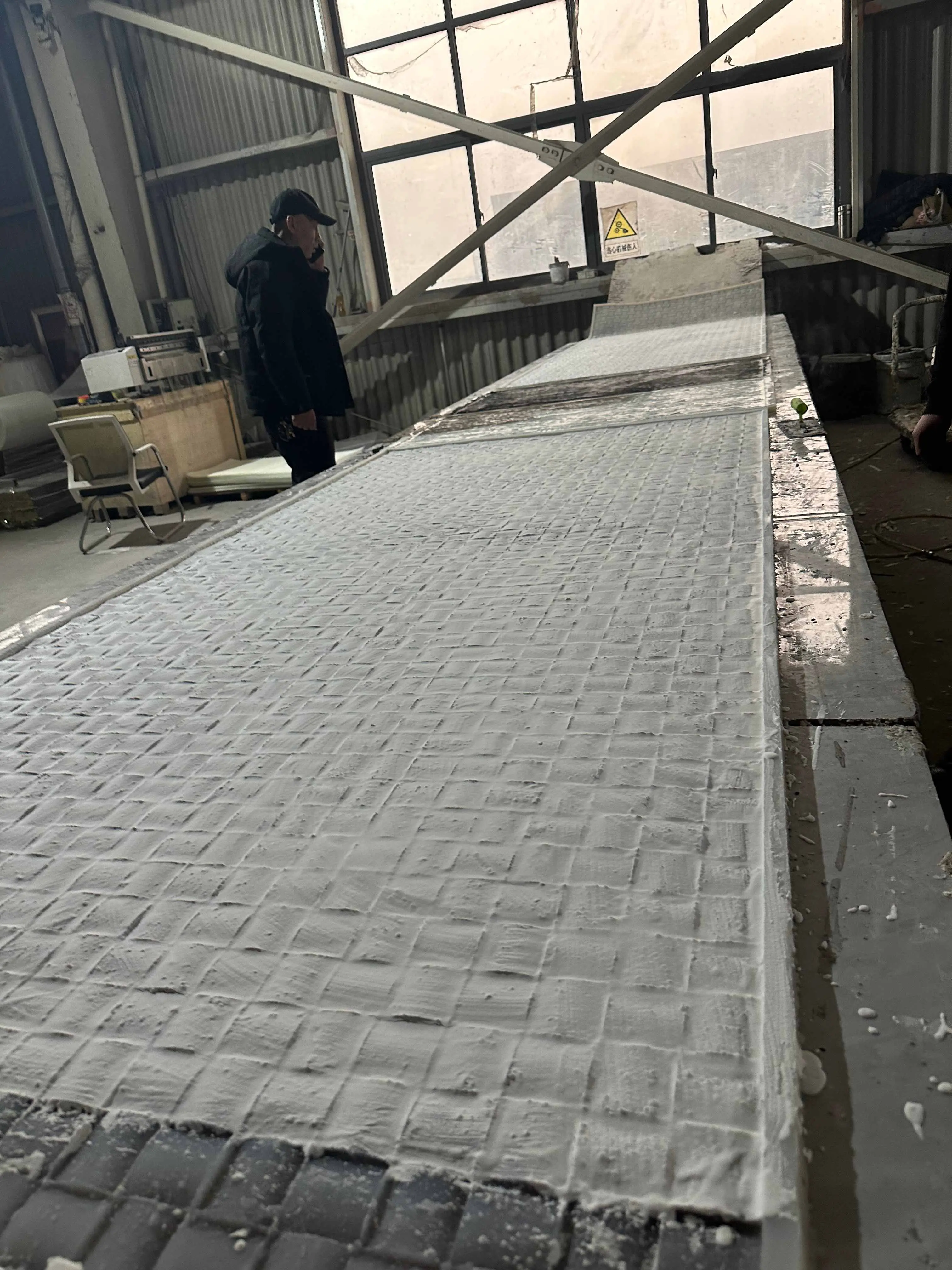 64e212f72636946545efec92fe468b86(1)